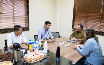 Prefeito visita indústria de biodiesel e ouve demandas