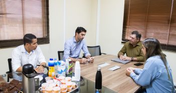 Prefeito visita indústria de biodiesel e ouve demandas