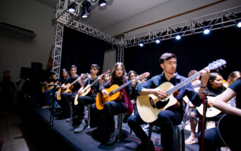 Recital de viola e violão teve grande público e alunos demonstram talento