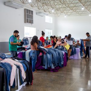 Assistência Social realiza mais uma edição do Bazar Solidário “Mãos Amigas”