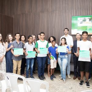 Destaque na Olimpíada Brasileira de Matemática, alunos são homenageados pela Administração Municipal de Campo Verde