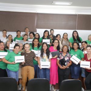 Secretaria de Saúde entrega tabletes para ACS´s que atuam na zona rural