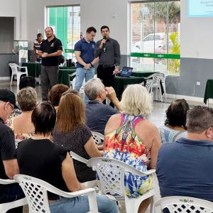Procon municipal e estadual ministram palestra para idosos do CAI