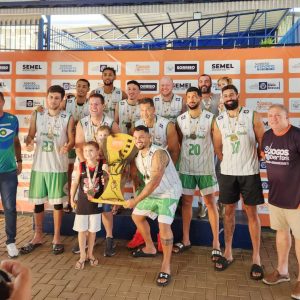 Equipes de Campo Verde brilham nos Jogos Abertos de MT e conquistam o bicampeonato no basquete masculino e feminino