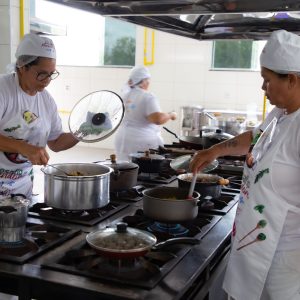 Desafio das Merendeiras valoriza o trabalho das manipuladoras de alimentos e estimula a agricultura familiar