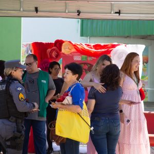 Assistência Social realiza ação pelo “Dia Internacional da Mulher”