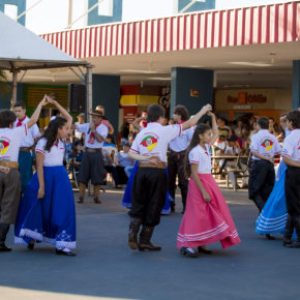 Cultura encerra o ano com Mateada Cultural na Praça São João Paulo II