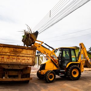 Combate à dengue: Prefeitura inicia mutirão de limpeza no bairro Jupiara