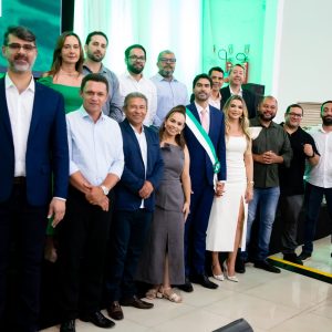 Prefeito dá posse ao novo secretariado