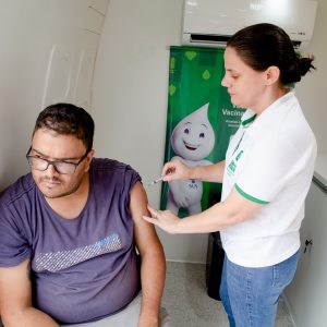 Secretaria de Saúde de Campo Verde amplia cobertura vacinal com implantação de Unidade Móvel